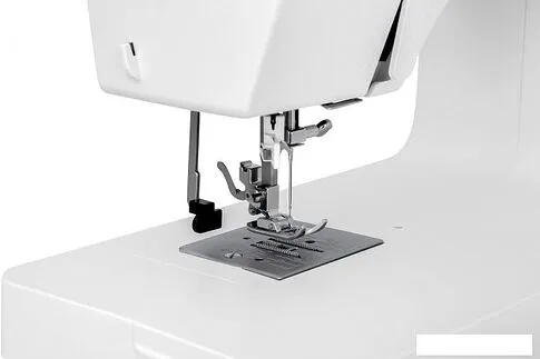 Электромеханическая швейная машина Comfort 3020