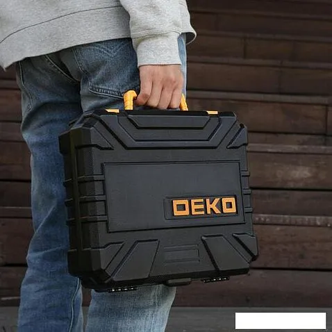 Дрель-шуруповерт Deko DKCD20FU-Li SET 195 063-4135 (с 2-мя АКБ, кейс, набор оснастки)
