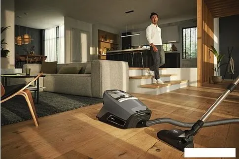 Пылесос Miele Blizzard CX1 SKRF5 (графит/серый)