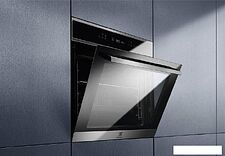 Электрический духовой шкаф Electrolux COE7P31X