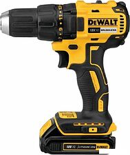 Дрель-шуруповерт DeWalt DCD7771D2 (c 2-мя АКБ, кейс)
