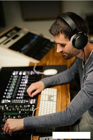 Наушники Beyerdynamic DT 900 Pro X