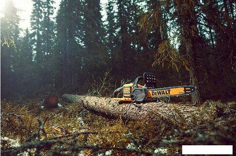 Аккумуляторная пила DeWalt DCM575N-XJ (без АКБ)