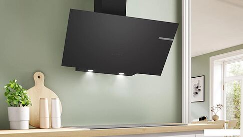 Кухонная вытяжка Bosch Serie 4 DWK96PJ60T