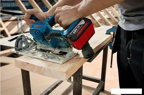 Дисковая (циркулярная) пила Bosch GKS 185-LI Professional 06016C1223 (с 1-м АКБ)