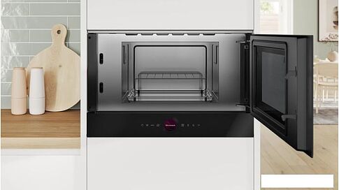 Микроволновая печь Bosch Serie 8 BER7321B1