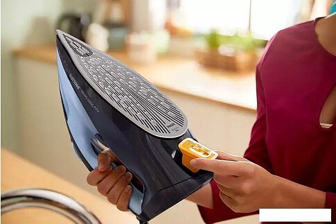 Утюг Philips DST7041/20