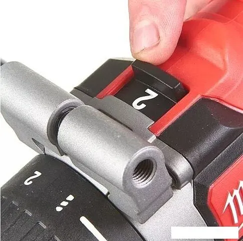 Дрель-шуруповерт Milwaukee M18 BLDD2-0X 4933464514 (без АКБ, кейс)