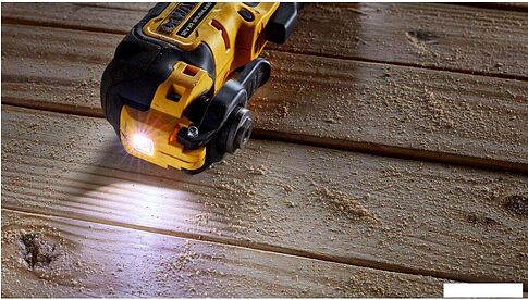 Реноватор DeWalt DCS353NT (без АКБ, кейс)