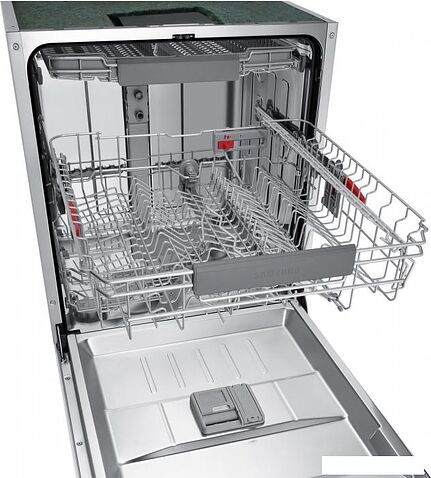 Встраиваемая посудомоечная машина Samsung DW60A6092BB