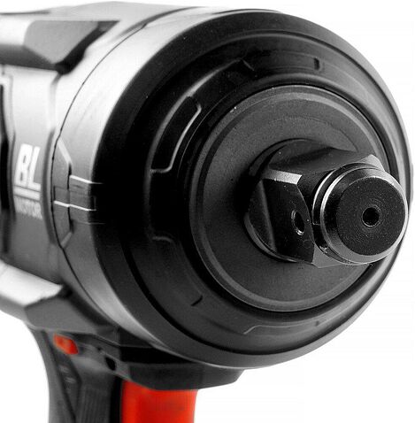 Гайковерт TEH LW1500N-1B (с 1-им АКБ, кейс)