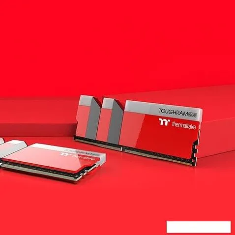 Оперативная память Thermaltake ToughRam RGB 2x8GB DDR4 PC4-28800 RG25D408GX2-3600C18A
