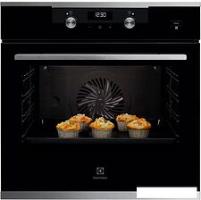 Электрический духовой шкаф Electrolux SteamBake 600 KODEC75X2 Электрический духовой шкаф Electrolux SteamBake 600 KODEC75X2