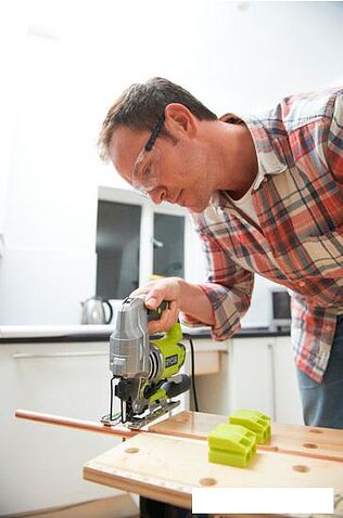 Электролобзик Ryobi RJS1050-K