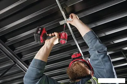 Винтоверт Milwaukee M18 FUEL M18FID3-502X 4933479865 (с 2-мя АКБ, кейс)