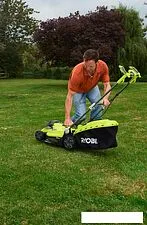 Колёсная газонокосилка Ryobi RLM15E36H