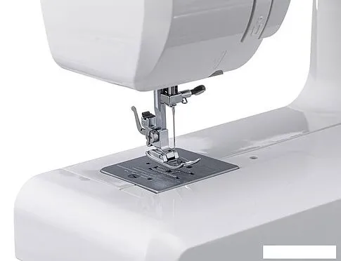 Электромеханическая швейная машина Janome 1388