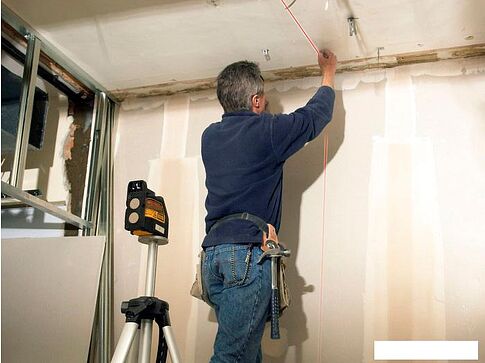 Лазерный нивелир DeWalt DW088K