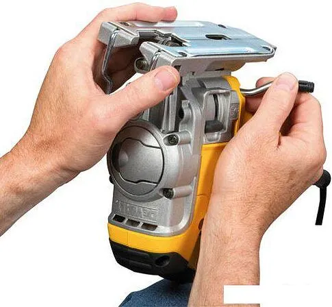 Электролобзик DeWalt DW331K