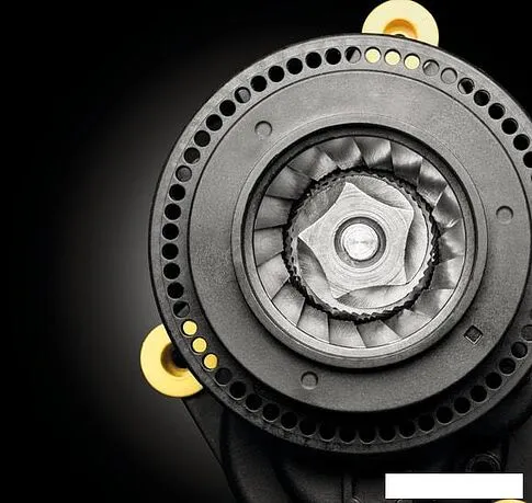 Эспрессо кофемашина Krups Quattro Force EA82F010