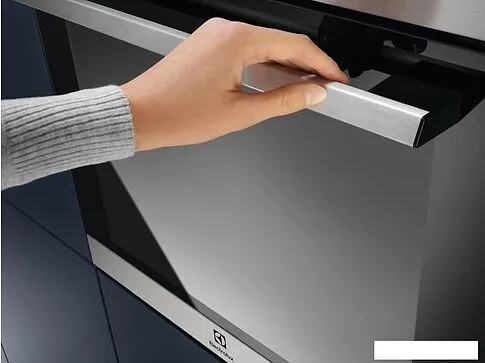 Электрический духовой шкаф Electrolux SurroundCook FLEX 600 EOF3H50X