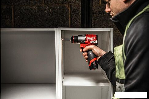 Ударная дрель-шуруповерт Milwaukee M12 FUEL M12FPD2-202X 4933479868 (с 2-мя АКБ 2 Ач, кейс)