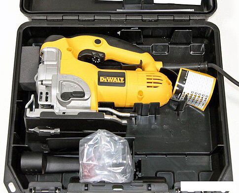 Электролобзик DeWalt DW331K