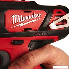 Ударная дрель-шуруповерт Milwaukee M12 BPD-202C 4933441940 (с 2-мя АКБ, кейс) Ударная дрель-шуруповерт Milwaukee M12 BPD-202C 4933441940 (с 2-мя АКБ, кейс)