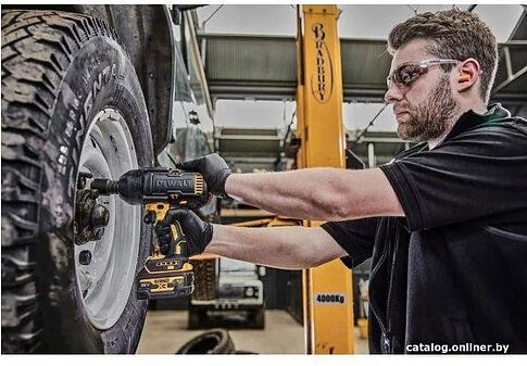 Гайковерт DeWalt DCF900P2G (с 2-мя АКБ, ложемент)