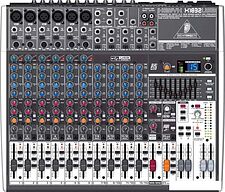 Микшерный пульт Behringer Xenyx X1832USB