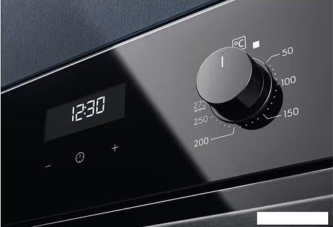 Электрический духовой шкаф Electrolux SteamBake 600 EOD5F71Z