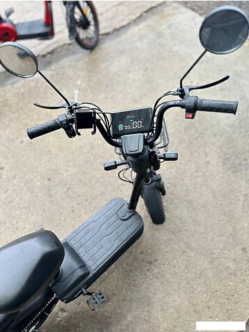 Электроскутер VOLT City JY4 (черный)