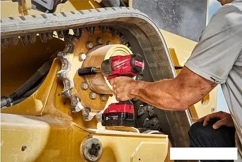 Гайковерт Milwaukee M18 ONEFHIWF12E-0X 4933478405 (без АКБ, кейс)