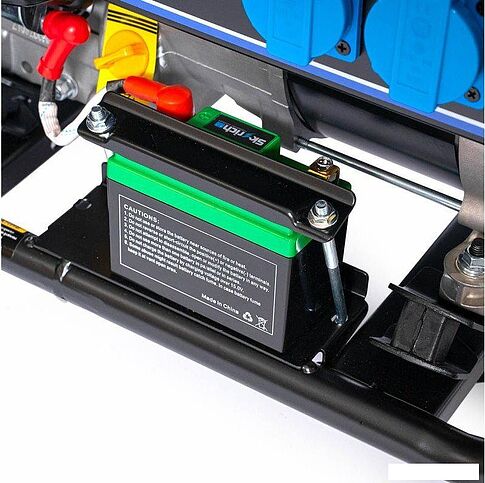 Бензиновый генератор Нева DB5000E