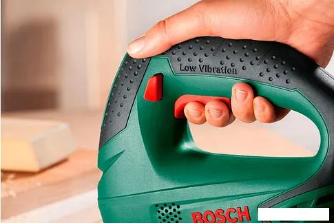 Электролобзик Bosch PST 700 E (06033A0020)