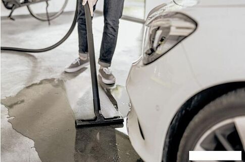 Пылесос Karcher WD 4 S V-20/5/22