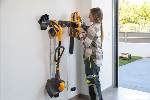 Аккумуляторная пила Stiga CS 300e 273404501/ST1 (с 2-мя АКБ)