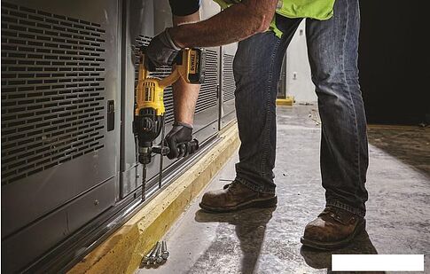 Перфоратор DeWalt DCH133N