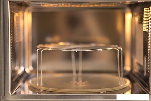 Микроволновая печь Oasis (Making Oasis Everywhere) MW-SGI