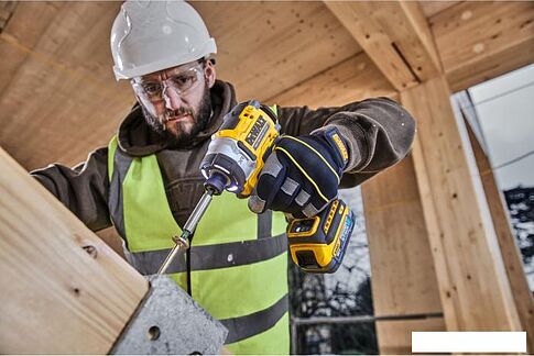 Винтоверт DeWalt DCF860N (без АКБ)