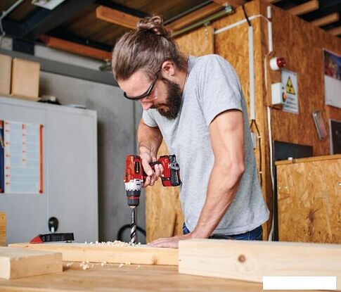 Дрель-шуруповерт Einhell TE-CD 18/2 Li 4514231 (с 2-мя АКБ, кейс)