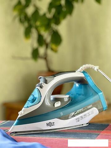 Утюг Holt HT-IR-005 (синий)