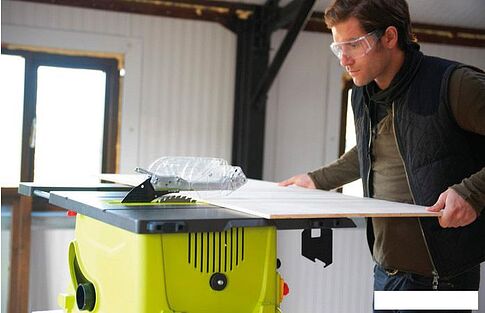 Дисковая пила Ryobi RTS1800-G