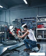 Электроотвертка Bosch Go Professional 06019H2100 (с кейсом) Электроотвертка Bosch Go Professional 06019H2100 (с кейсом)