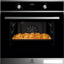 Электрический духовой шкаф Electrolux SteamBake PRO 600 EOD5C70BX Электрический духовой шкаф Electrolux SteamBake PRO 600 EOD5C70BX