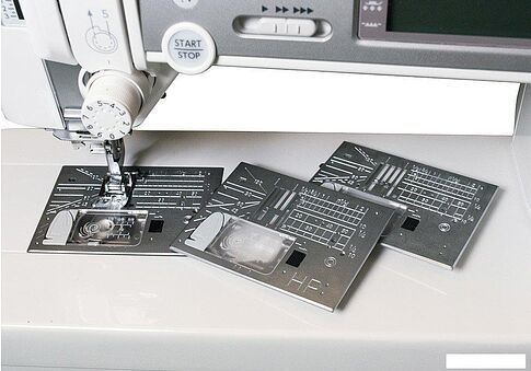 Компьютерная швейная машина Janome Memory Craft 6700P Professional