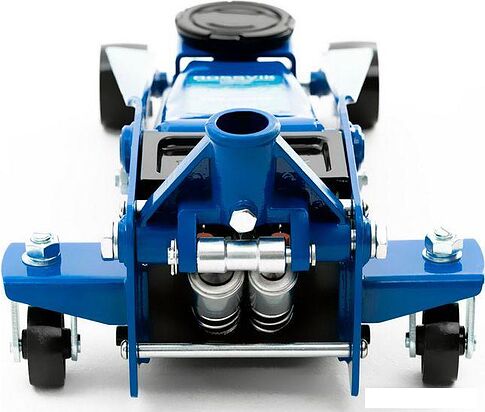 Подкатной домкрат Rossvik TH33007 3т