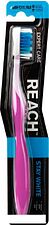 Зубная щетка Reach Stay White средняя