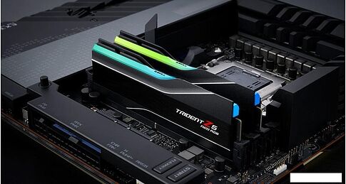 Оперативная память G.Skill Trident Z5 Neo RGB 2x32ГБ DDR5 6000МГц F5-6000J3036G32GX2-TZ5NR