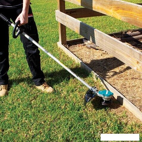 Триммер Makita DUR368LZ (без АКБ)